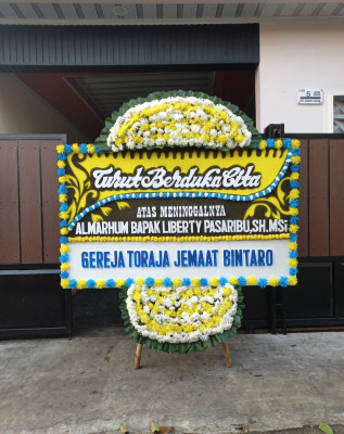 Papan Bunga Duka di Lanny Jaya